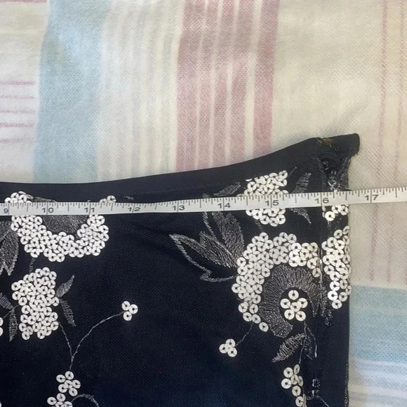 Amazing Beautiful Set of Blouse and Skirt ( made  in Turkey 🇹🇷) - Picture 8 of 10